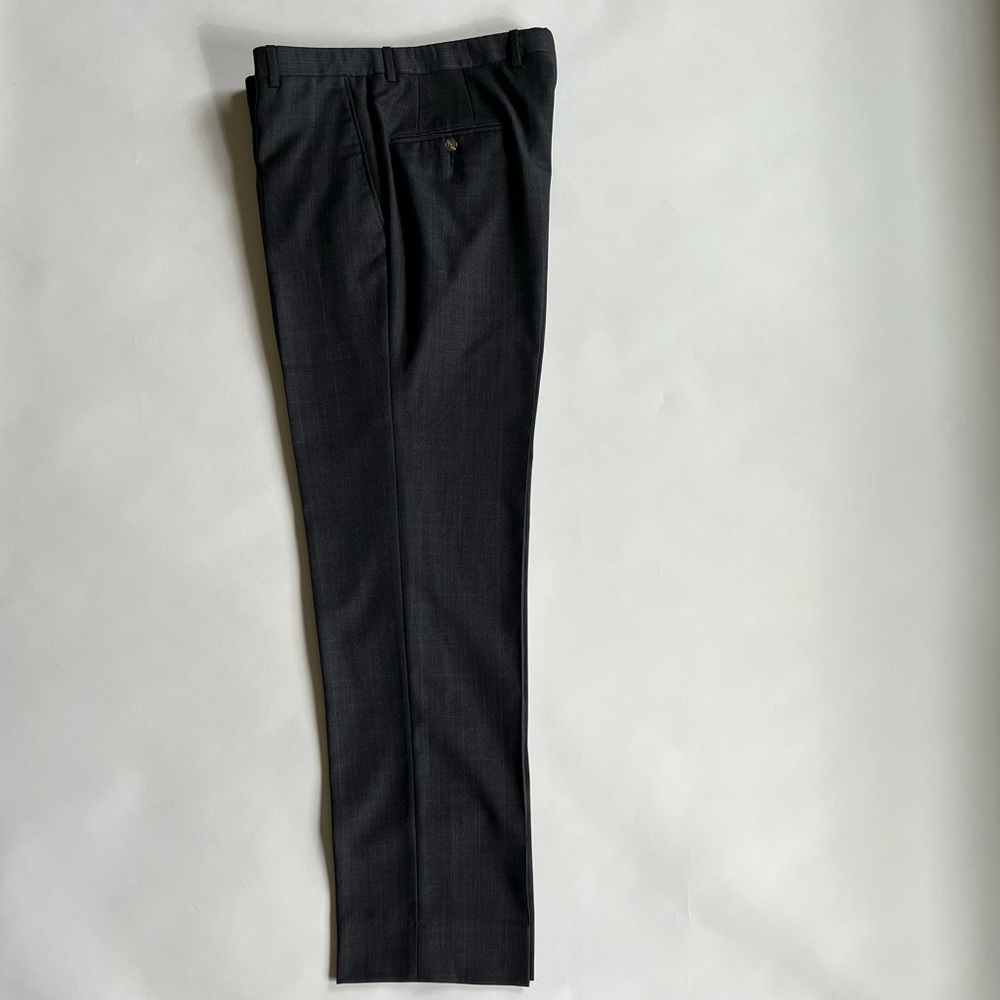 Hickey Freeman Grey Plaid 2 Piece Suit, Size XXL - Picture 8 of 13